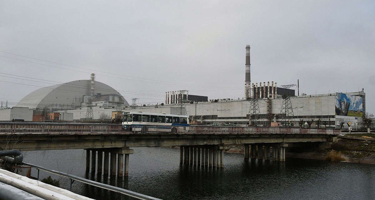 Planta nuclear de Chernóbil se queda sin energía eléctrica tras ataques de tropas rusas en Ucrania