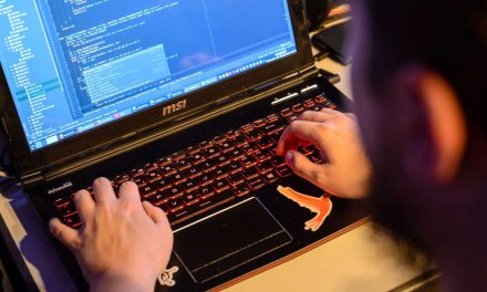 Hackers voluntarios de todo el mundo emprenden guerra digital contra Rusia