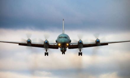 Avión ruso que volaba rumbo a EE.UU. da una vuelta en U sobre el mar y regresa a Moscú