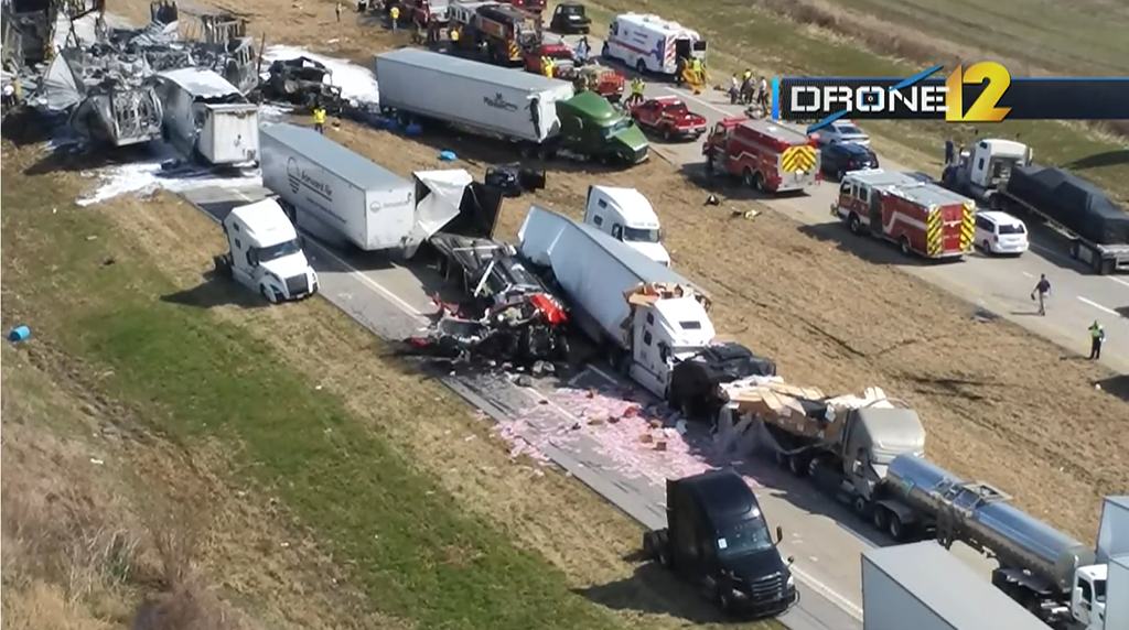 Al menos cinco muertos en carambola de 50 autos en autopista de Missouri