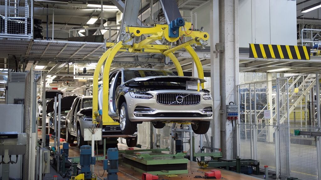 Volkswagen, General Motors, Volvo, Jaguar Land Rover dejarán de vender vehículos en Rusia