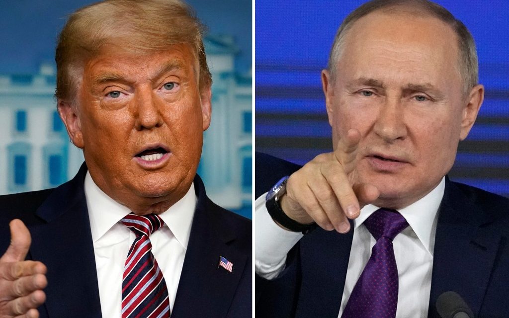 Trump llama a Estados Unidos un “país estúpido” y elogia a Putin como “inteligente”