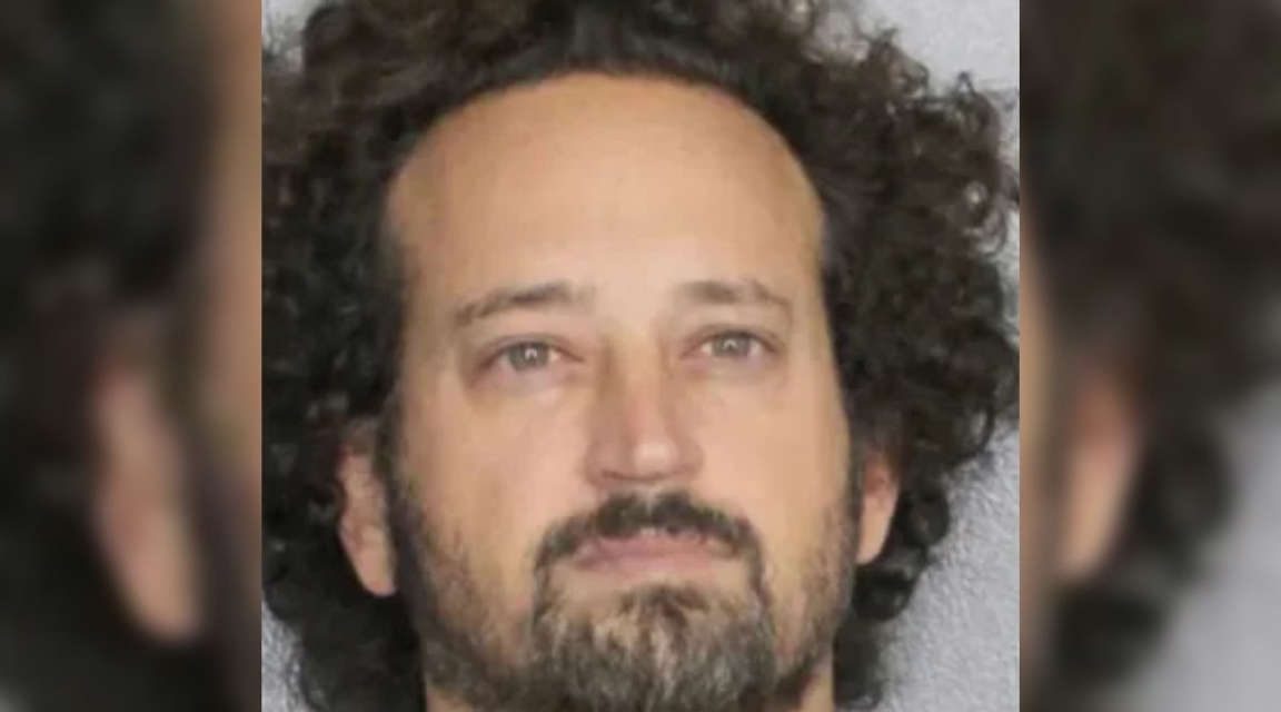 Dentista de Florida contrata dos sicarios hispanos para matar al ex de su hermana como “regalo de divorcio”