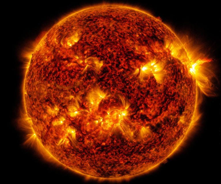 La NASA capta imagen de la cuarta llamarada solar fuerte del año