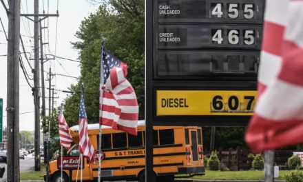 Nuevo aumento del precio de la gasolina en USA