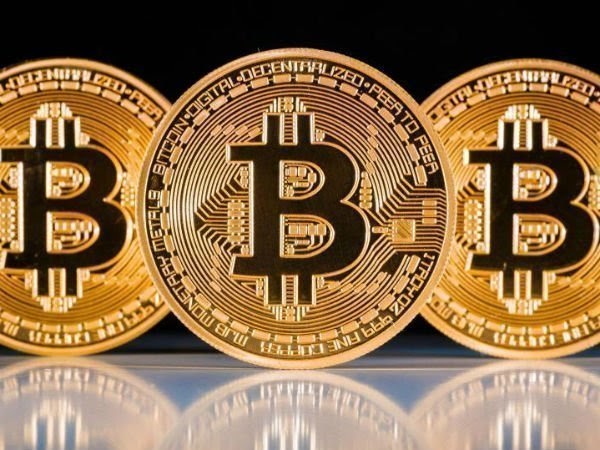 #Bitcoin wobbles around $39K as Fed confirms up to 1% key rate target next