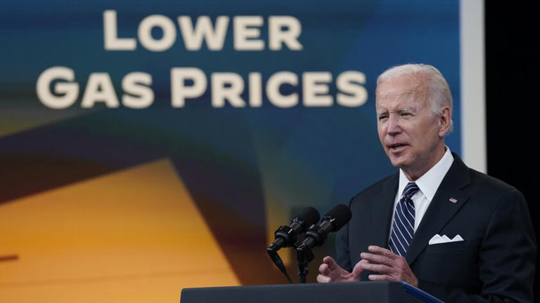 Biden pide suspender impuestos a la gasolina por 3 meses