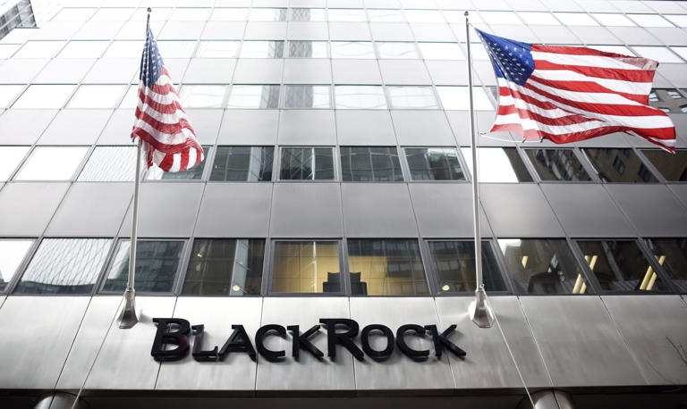 BlackRock se asocia con Coinbase para dar a sus inversores acceso a bitcóin