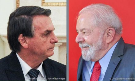 Bolsonaro y Lula se acusan mutuamente en primer debate