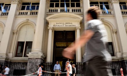 Analistas en Argentina suben la expectativa de la inflación al 95 % en 2022