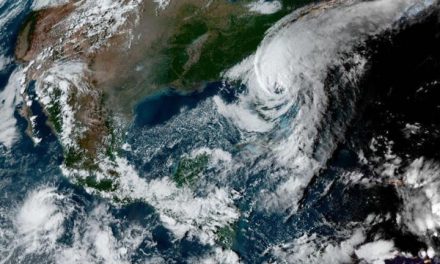 Ian recupera fuerza de huracán y sigue su rumbo a Carolina del Sur