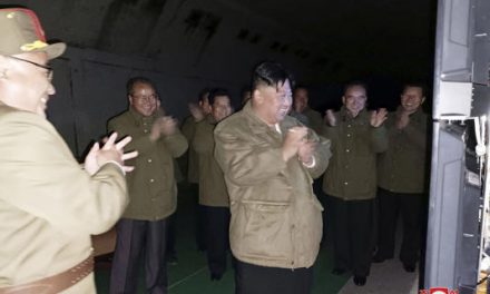 Norcorea lanza un misil balístico hacia sus aguas orientales