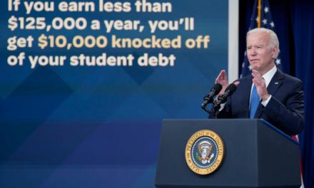 EEUU lanza portal para condonación de deuda estudiantil