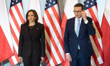 Polonia firma un acuerdo con EEUU para la construcción de su primera planta nuclear en el país