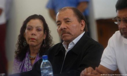 Daniel Ortega se autoaísla para eludir la condena mundial