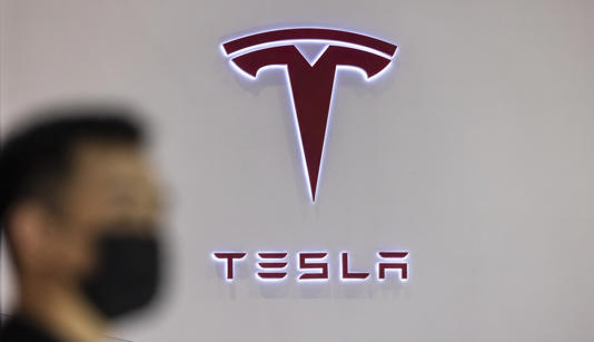Tesla pierde un 16 % en la primera semana de Elon Musk al frente de Twitter