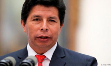 El golpista Pedro Castillo permanecerá detenido por 18 meses en Perú