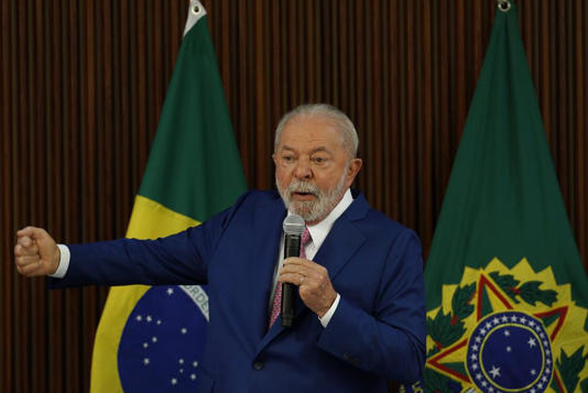 Lula ordena intervenir la seguridad de Brasilia para frenar a los “vándalos”