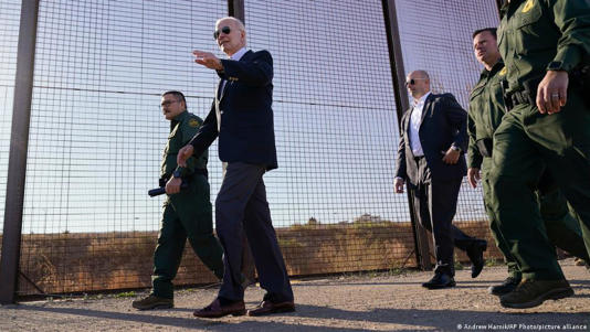 ¡Todos de regreso a México! Biden dice que crisis migratoria está “muy bien encaminada”
