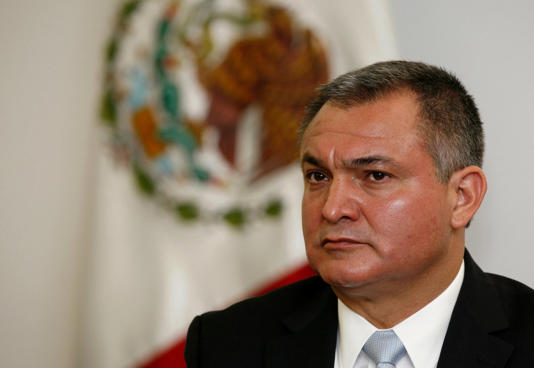 México anuncia 3 órdenes de arresto contra García Luna