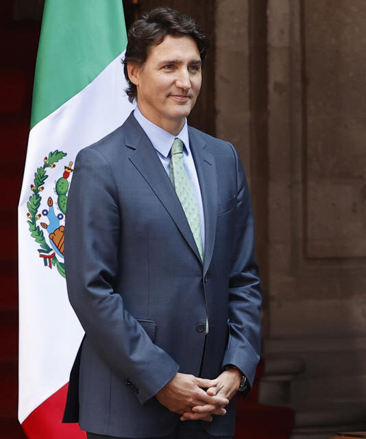 Trudeau aborda de forma “muy directa” desacuerdo energético con López Obrador