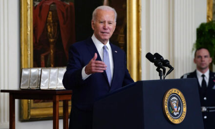 Los problemas de Joe Biden crecen con el hallazgo de más documentos clasificados