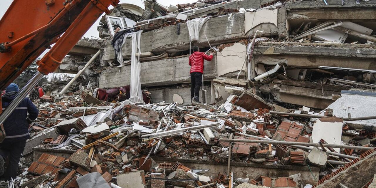 Suman ya más de 11 mil muertos tras terremoto en Turquía y Siria