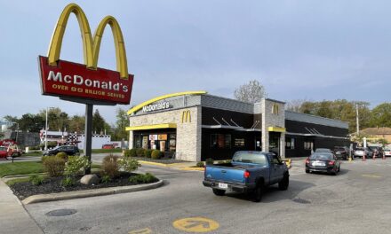 De acuerdo con The Wall Street Journal, McDonald’s cierra oficinas y les dice a sus empleados que trabajen desde casa antes de los despidos