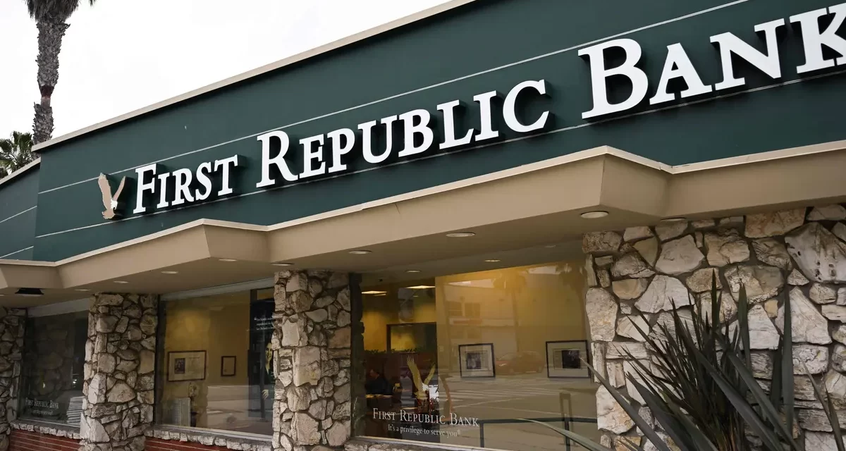 First Republic se hunde en la bolsa tras comunicar los impactos de la crisis bancaria