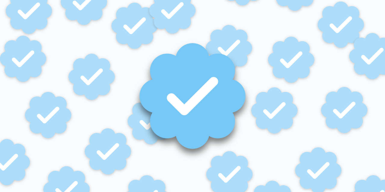 Twitter regresa insignias de verificación a personalidades, influencers y ciertos artistas