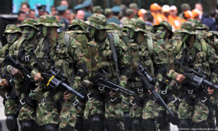 Gobierno y las FARC acuerdan diez meses de alto el fuego