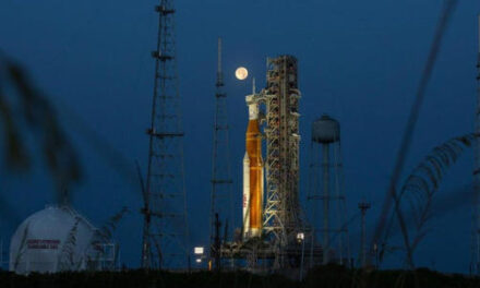 Después de gastar miles de millones de dólares en SLS, la NASA admite que su cohete lunar es “inaccesible”