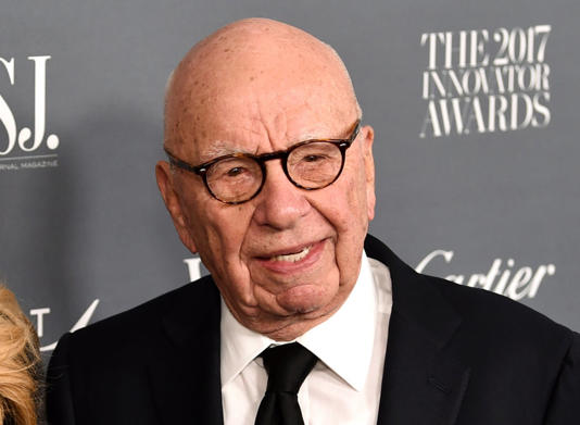 Rupert Murdoch renuncia como jefe de News Corp. y Fox Corp.