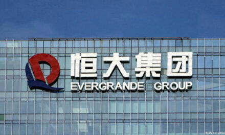 Evergrande se hunde en la Bolsa de Hong Kong tras anunciar que no puede emitir nueva deuda