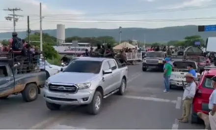En el Narco Estado gobernado por AMLO, Pobladores de Chiapas aplaudieron llegada masiva de Cártel de Sinaloa, quien “promete salvarlos”