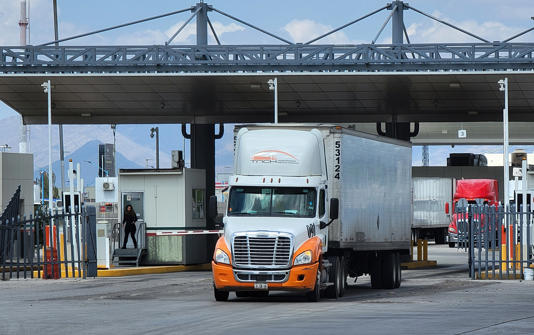 Por retrasos en frontera México-EEUU, comercio recibe impacto de 1.900 millones de dólares