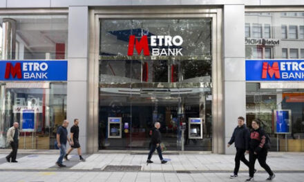 El multimillonario colombiano Jaime Gilinksi toma el control del Metro Bank británico que está en dificultades