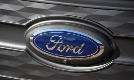 Ford retira del mercado de EEUU más de 238.000 SUV Explorer