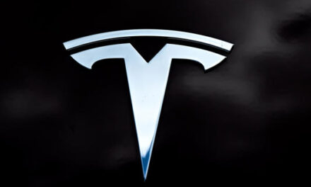 Tesla anuncia que la versión básica del Cybertruck costará 60.900 dólares en EE.UU.