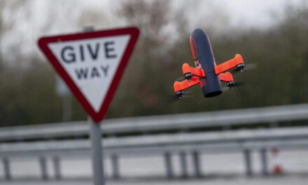 Cómo el dron de Red Bull que graba 350 km/h puede cambiar la F1 por TV