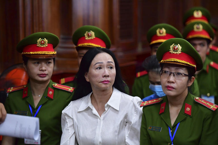 Vietnam condena a muerte a una magnate inmobiliaria en el mayor caso de fraude del país