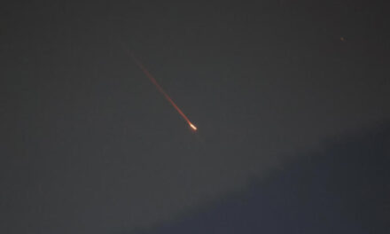 Explotan misiles interceptores sobre Beirut, según televisión pública