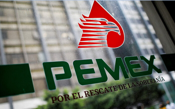 La mexicana PEMEX quebrada, sus ganancias se desploman casi 92 % en el primer trimestre de 2024